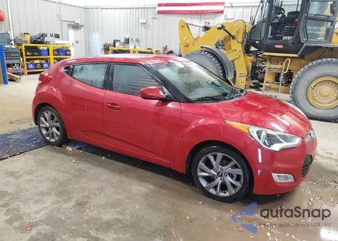 2017 Hyundai Veloster z USA, uszkodzony, nr VIN KMHTC6AD5HU322464